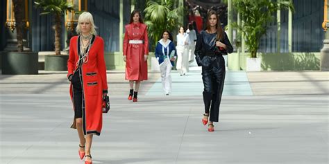 chanel couture solo|Virginie Viard Debuts Her First Solo Chanel Couture Collection.